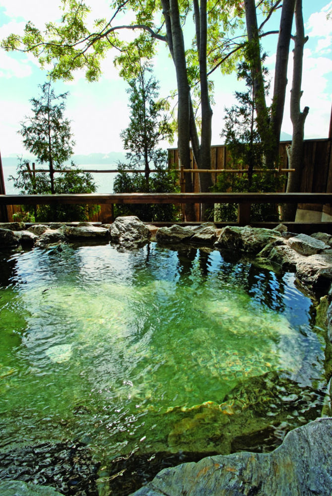 Lakeside Villa Suimeikaku Титосе Экстерьер фото